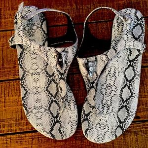 Guess black and White Sandals
